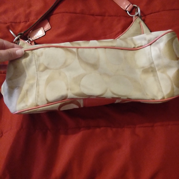 Coach purse - Picture 2 of 5